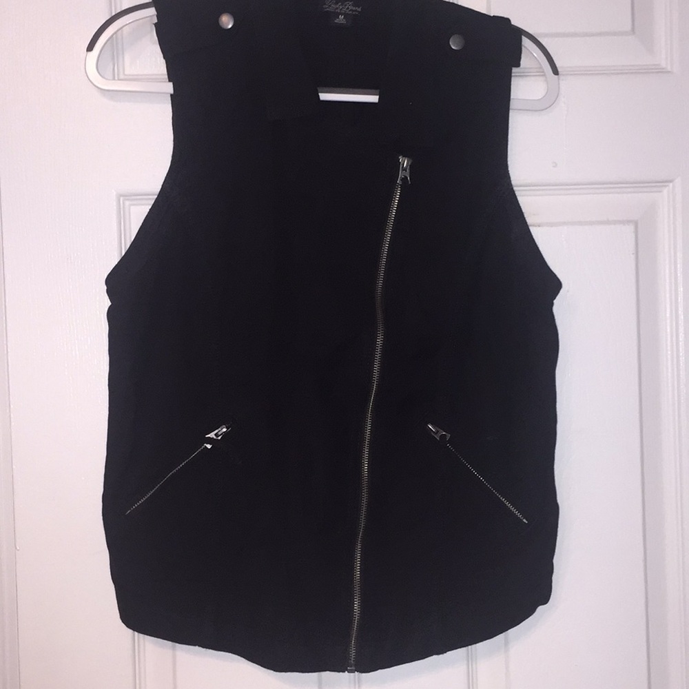 Sleeveless linen vest with asymmetric zipper!